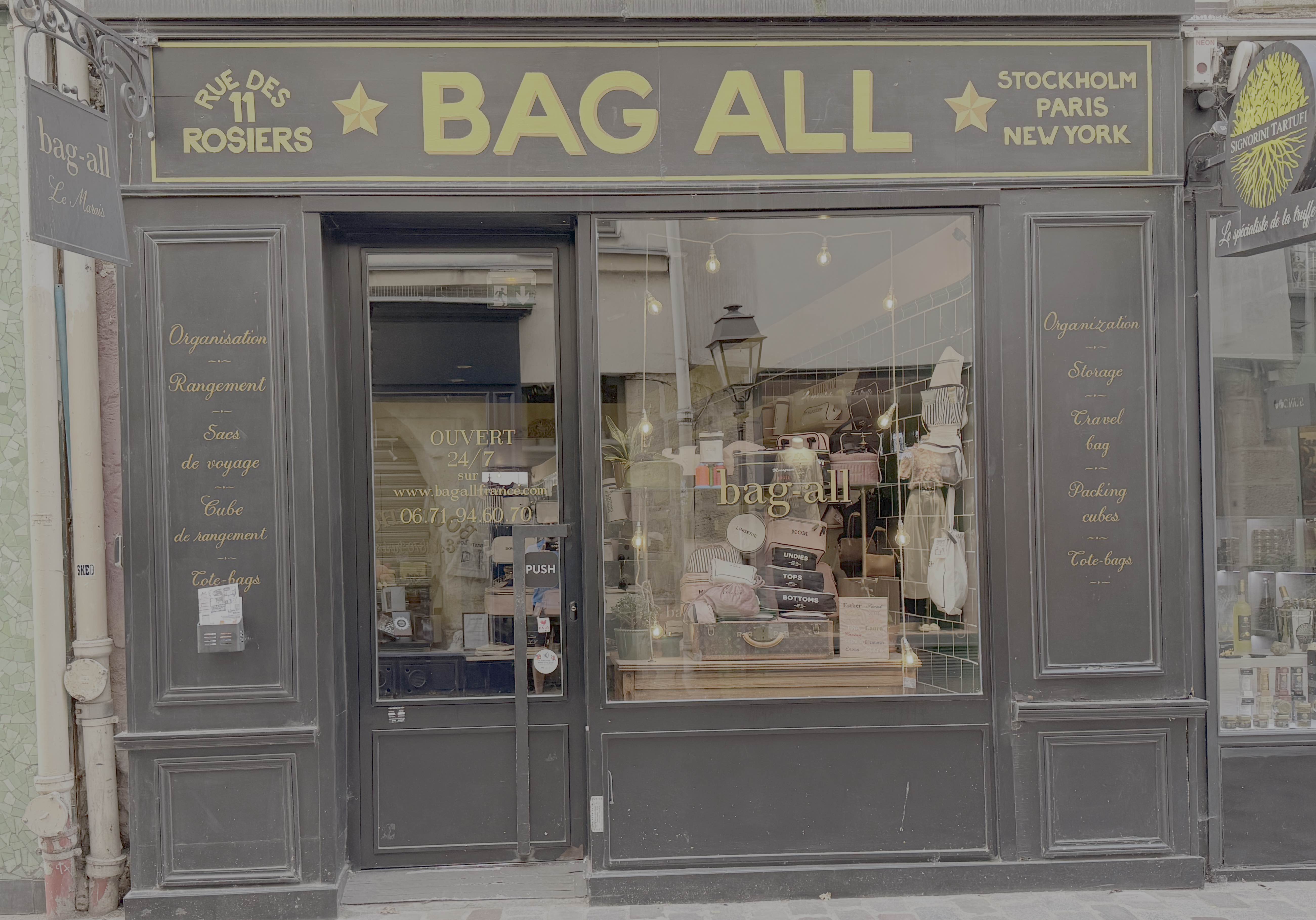 Bag-all boutique in Le Marais