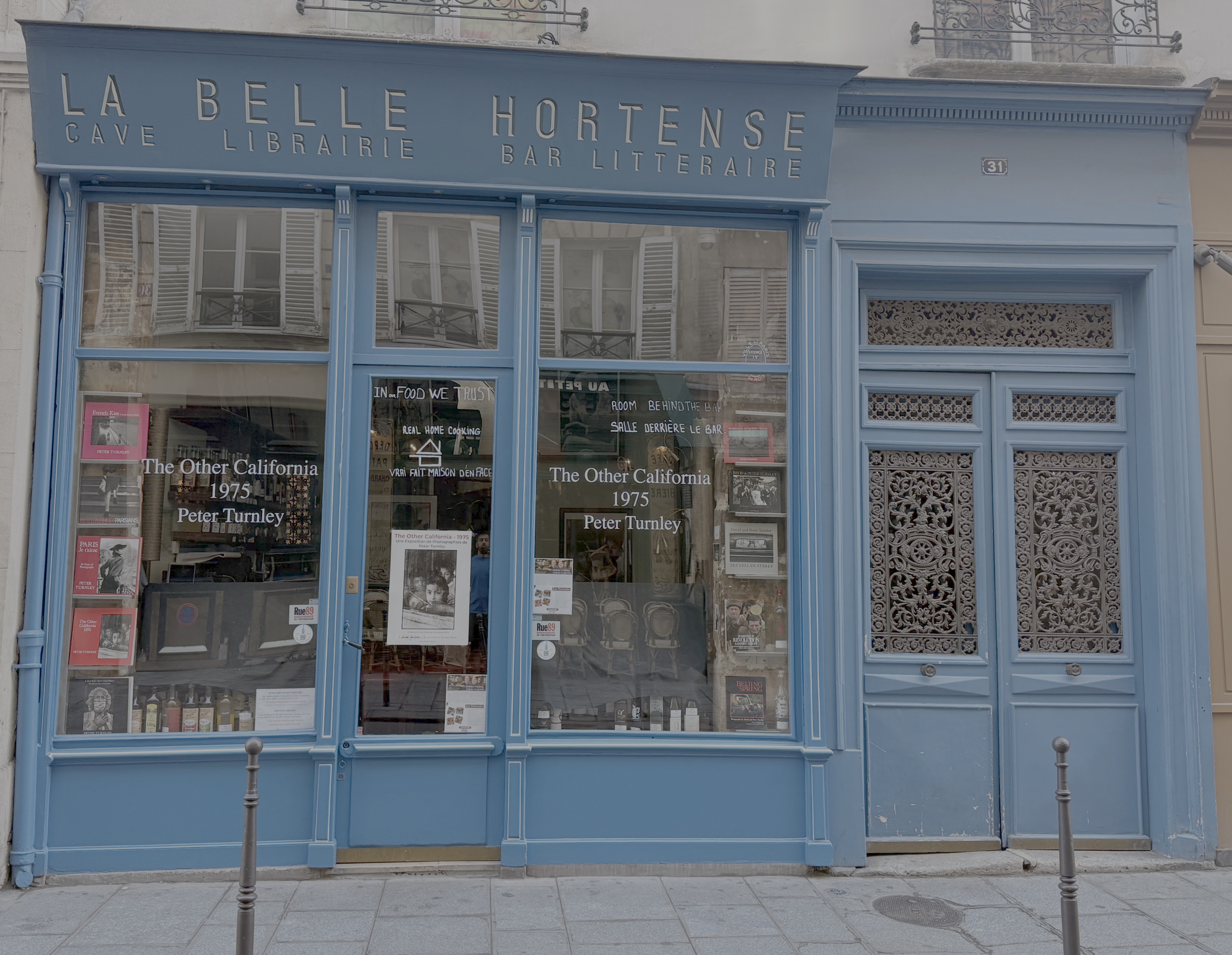 La Belle Hortense wine bar and bookshop in Le Marais